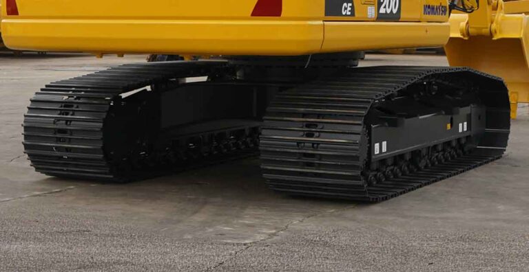 cara-merawat-undercarriage-alat-berat-konstruksi-excavator-united